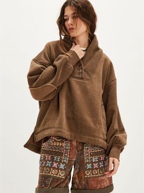 2 free people sweaters in EUC